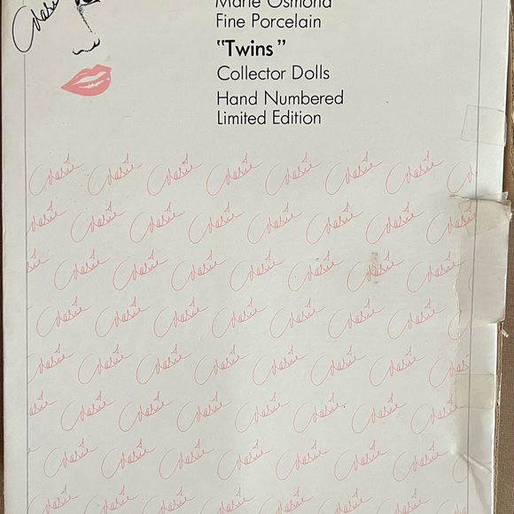 Marie Osmond Fine Porcelain “Twins” Collector Dolls - Hand Numbered,Ltd Edition - Picture 2 of 5